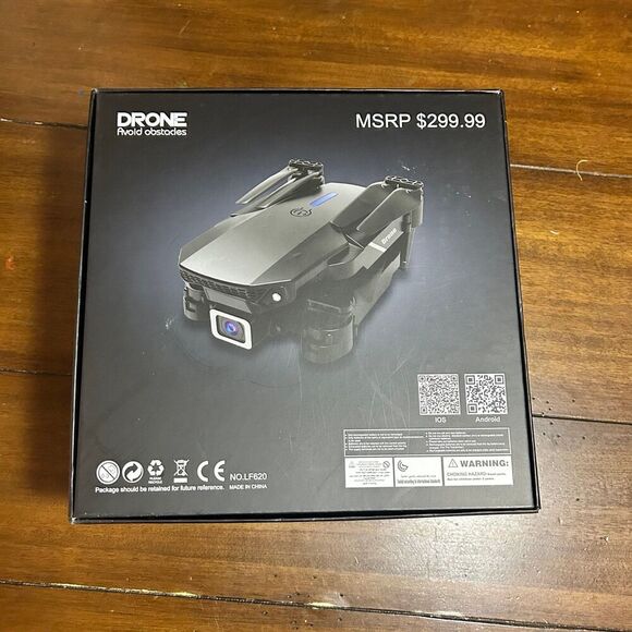 Yomi Foldable Drone with camera - Picture 2 of 5